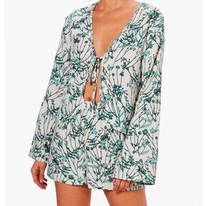 *DONATED* Long Flowy Bell Sleeve, Shorts Co-Ord Set